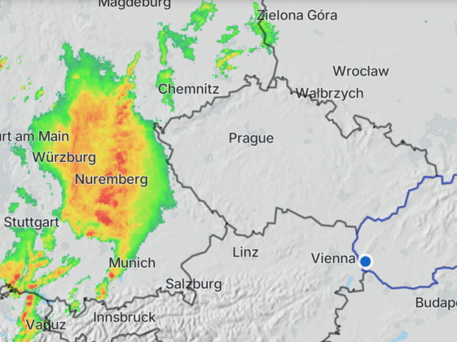 Poloha búrky o 12:15
