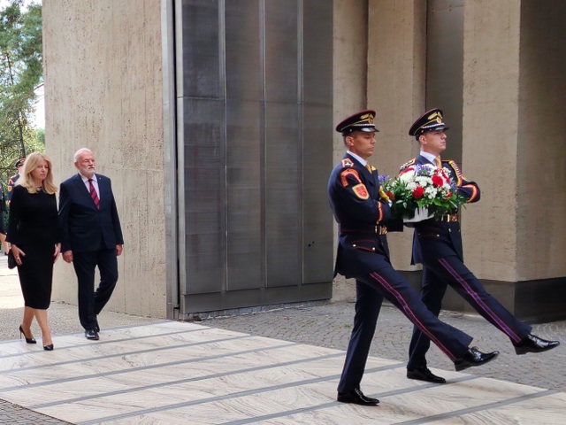 Bývalí prezidenti Zuzana Čaputová a Ivan Gašparovič.