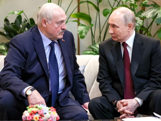 Dovolil by Lukašenko Putinovi z Bieloruska napadnúť NATO?