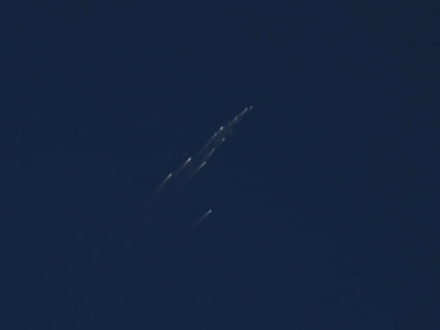 Štyri satelity poslali na ohnivú cestu k Zemi. Ich zánik môže zmeniť budúcnosť vesmírnych misií