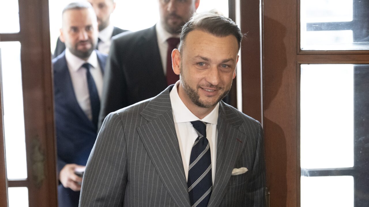 Slovakia Interior Minister Plans Law to Strip Police Protection from Provocative Politicians
