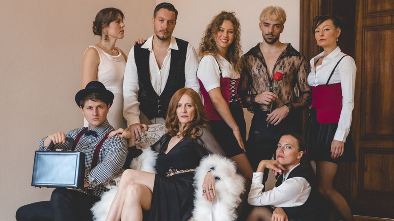 Prídete na kabaret, ocitnete sa uprostred zločinu. Bratislavská novinka mení divákov na súčasť deja