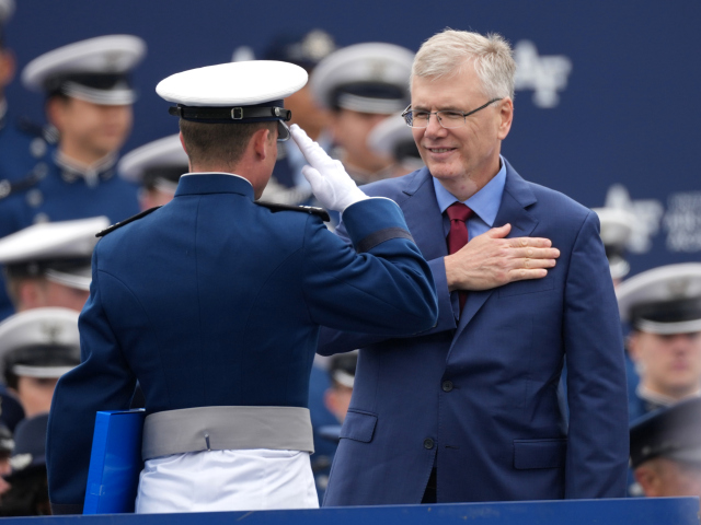 Pentagon prelomil mlčanie o vesmírnych zbraniach. Američania ich už majú na orbite