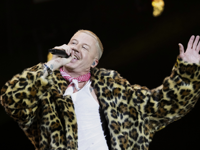 Škandál na turné Eda Sheerana: Macklemore dostal padáka, arény odmietli jeho podporu Palestíne