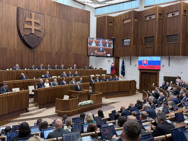 Poslanci opäť zasadli: Na stole majú Audiovizuálny fond, lieky aj reguláciu sociálnych sietí