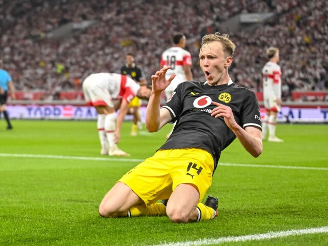 Leo Sauer prehru s favoritom neodvrátil. Dortmund uspel v Stuttgarte, stačil jeden gól