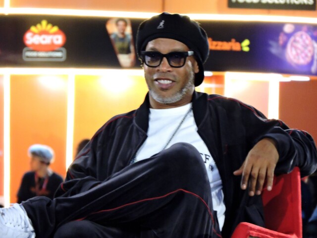 Ronaldinho sa vracia na súťažné trávniky. Vybral si taliansky klub, známy je dátum jeho debutu