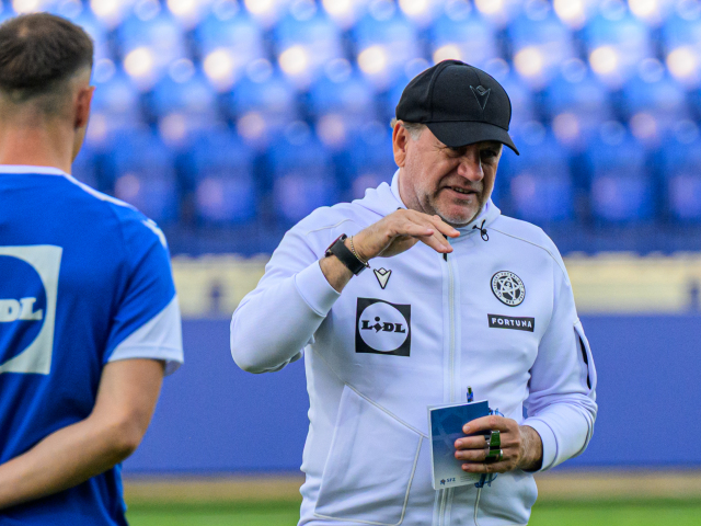 Weiss sa teší na Kazachov. Keď som tam išiel, bol futbal v plienkach. Dnes? Slovo trénera je Sväté písmo