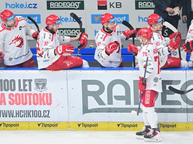 Slováci ovládli českú extraligu. Hudáček s Daňom nazbierali 9 bodov, Třinec rozstrieľal Vítkovice