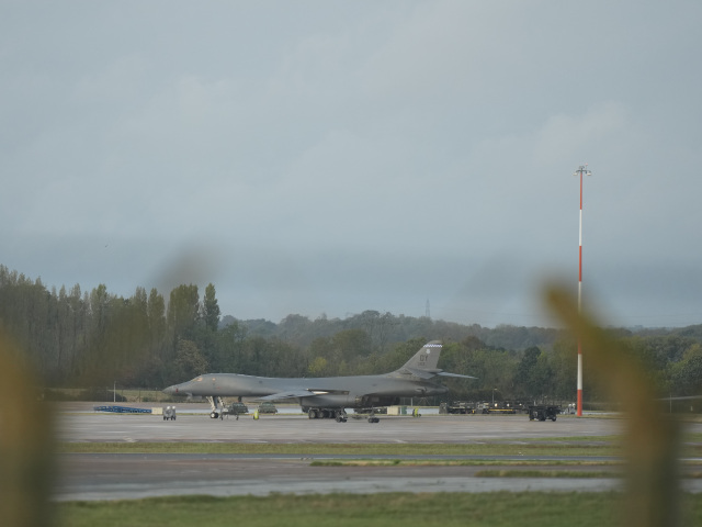 Američania narýchlo stiahli bombardéry z Británie. Obávali sa iránskeho útoku dronmi