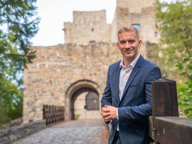 Nováčik v súboji o Žilinský kraj: Nevieme dať vlastným deťom dôvod zostať. Ak to nezmeníme teraz, o desať rokov bude neskoro