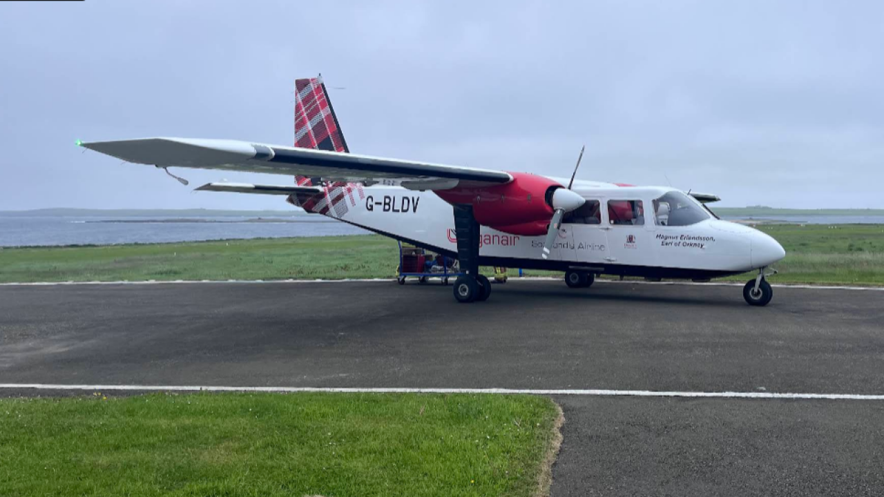 Scottish Government funds full Loganair schedule to Northern Isles, restarting 26 Oct