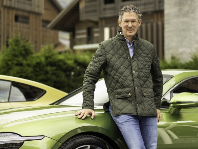 Šéf automobilky Bentley zrušil dlhodobé plány. Nemajú zmysel