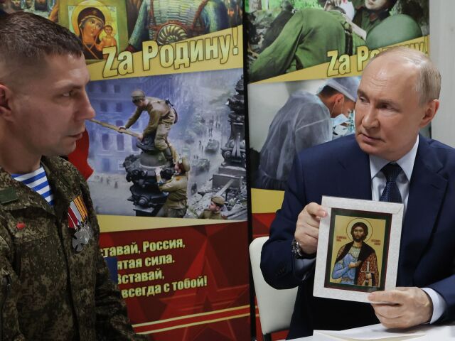 Smrť na fronte má v Rusku čoraz nižšiu cenu. O koľko rubľov ukrátili rodiny zabitých vojakov?