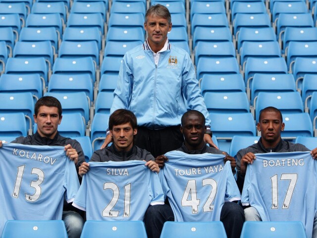 Odhalili hráčov, ktorých kúpil Manchester City cez fingované zmluvy. Je medzi nimi aj tréner Slovana