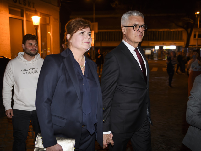 Nelegálne zamestnávanie u Korčokovcov? Exminister bol roka a pol bez výplaty, manželka až teraz vyplatila dividendy