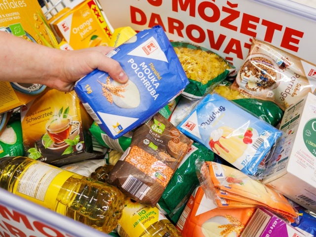 Ryža, múka, strukoviny, cestoviny či konzervy, to všetko môžete venovať na pomoc tým, ktorí to potrebujú