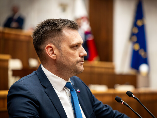 Molda odmieta 150-tisícovú odmenu. Taraba tvrdí, že o nej nevie, stotisícové odmeny ďalších ľudí obhajuje