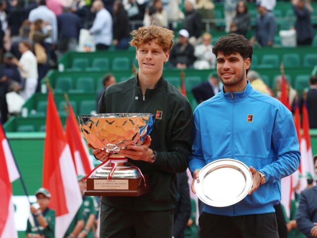 Alcaraz pauzoval mesiace, Sinner ukončil sezónu.  Tenis prichádza s revolučným záchranným plánom