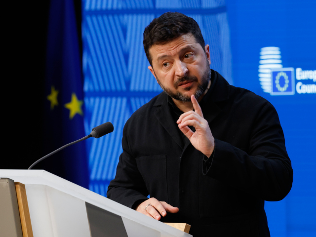 „Čo ak Putin vyhrá?“ Zelenskyj varuje Európu pred príchodom až 20 miliónov utečencov