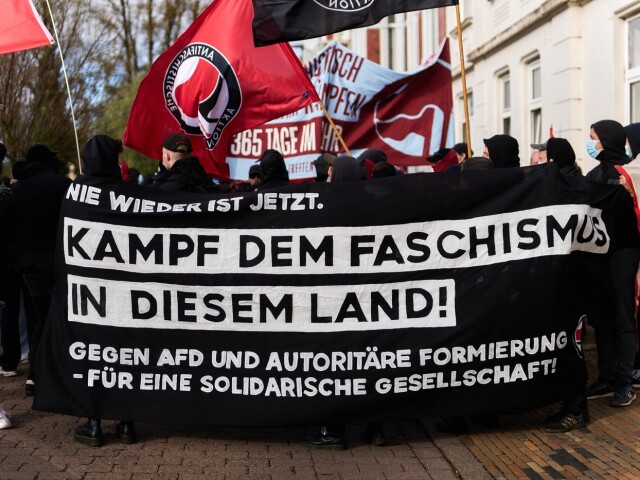 AfD sníva aj o veľkej dohode s Ruskom a rozdelení Európy, vraví odborník