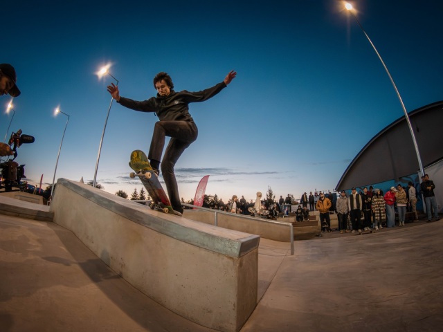 Skúsení skateboardisti predviedli zaujímavé triky.