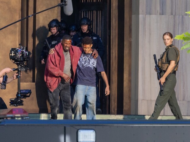 Jamie Foxx bude opäť akčným hrdinom. Pozrite sa na prvé zábery z nakrúcania novinky Deadlocked