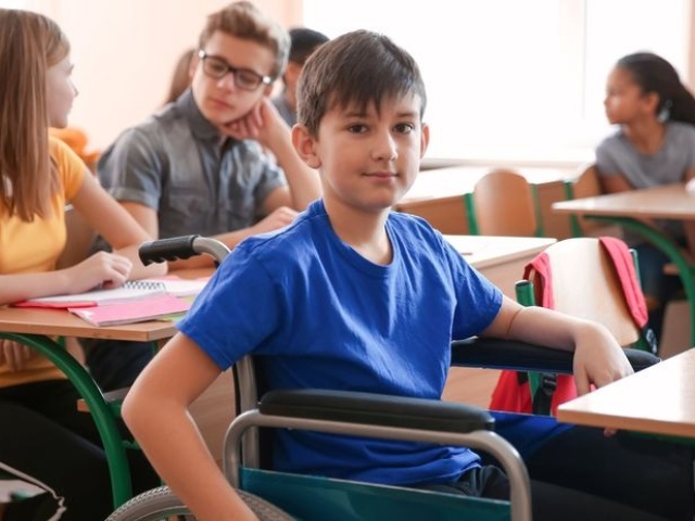Slovenskí žiaci nie sú voči spolužiakom, ktorí sa niečím odlišujú, príliš ústretoví, naopak. .