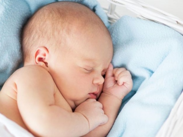 SIDS postihuje deti do jedného roka, s maximom výskytu v druhom až štvrtom mesiaci.